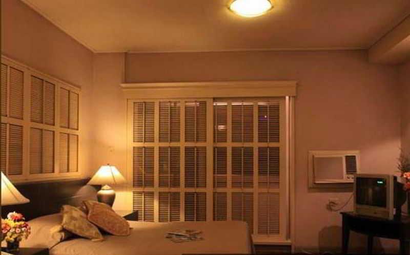 Mabini Mansion Hotel & Residential Suites Манила Екстериор снимка